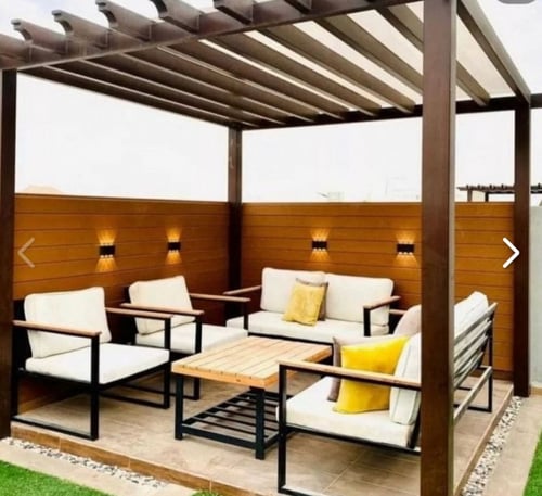 طقم جلسة حديد ملبس يدات خشب سويدي( 7 -8) أشخاص