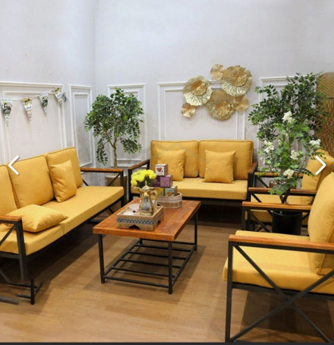 طقم جلسة حديد ملبس يدات خشب سويدي( 7 -8) أشخاص