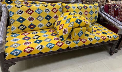 كرسي مركاز( تراثي) بكفرات