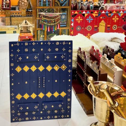 شباك تراثي ازرق