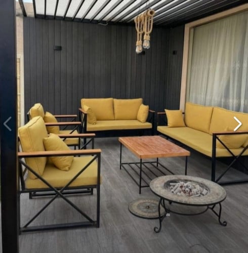 طقم جلسة حديد ملبس يدات خشب سويدي( 7 -8) أشخاص