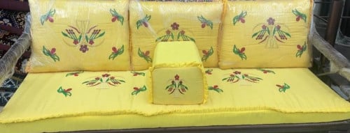 طقم قطري تطريز