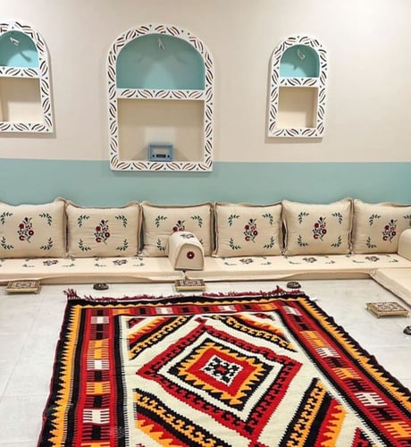 تطريز قطري بالمتر