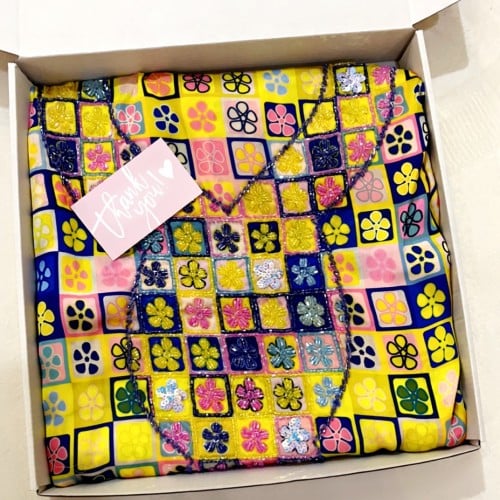 مخاوير كاروهات حرير ايطالي