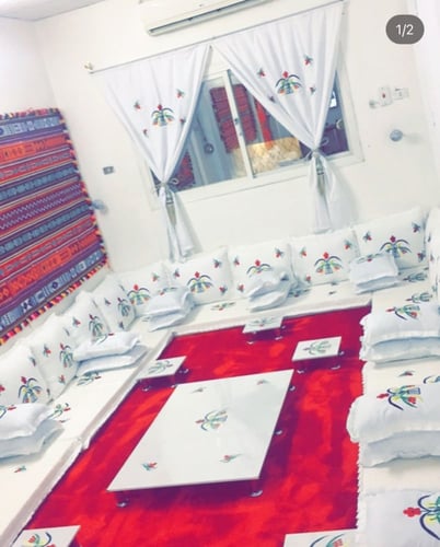 تطريز قطري بالمتر