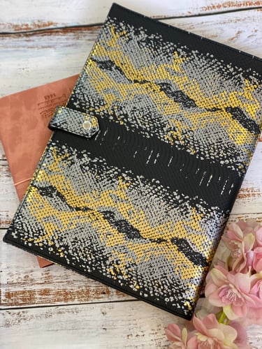 ملف جلد اسود Folder2