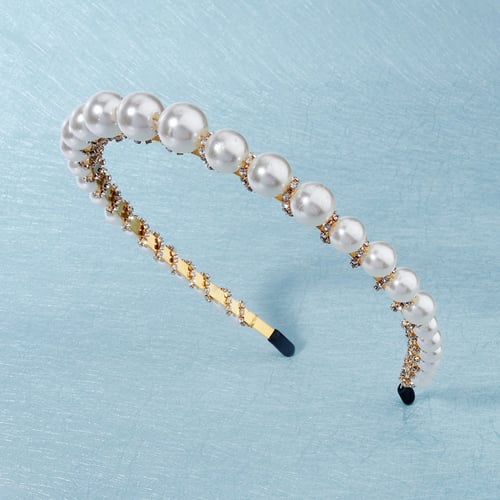 طوق لؤلؤ ذهبي