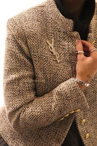 طقم جاكيت تويد رمادي مع تنورة