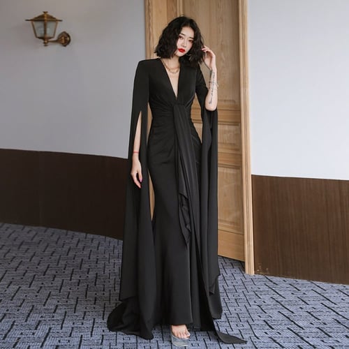 فستان اسود رقبة V