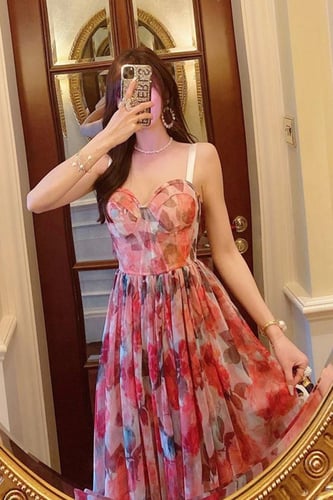 فستان تل بطباعة ورود