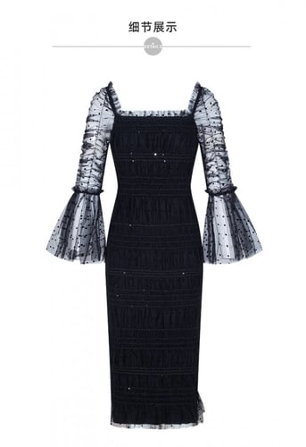 فستان اسود من التل والترتر