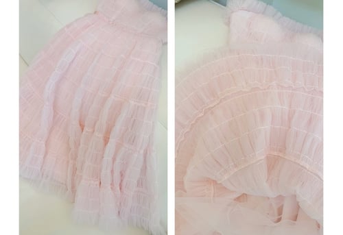 فستان بلون مسحوق زهرة الكرز