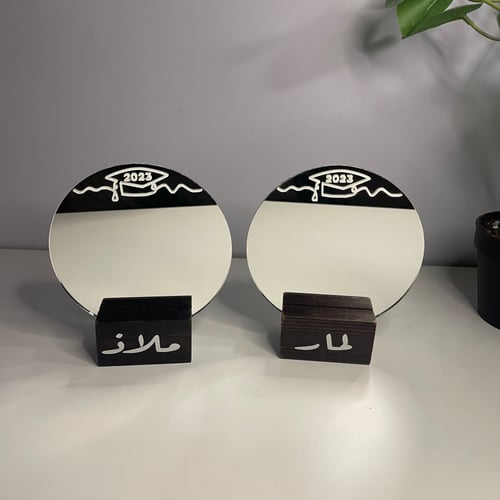 مرايا دائرية صغيرة