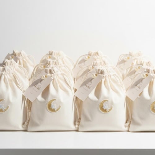 مبخرة خشب مع كسرتين عود موروكي