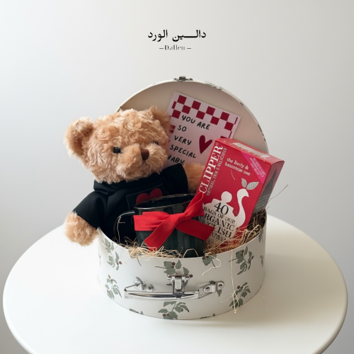 هدية حب وأصدقاء – دبدوب وكوب وشاي