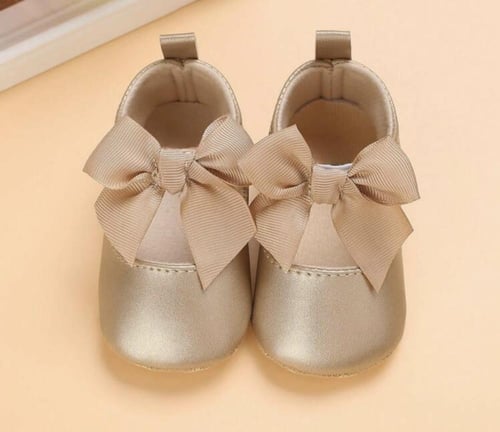 هدية مولودة