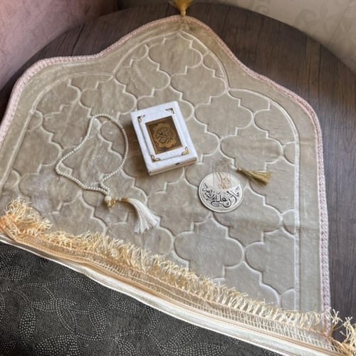 بقشة رمضانية سجادة لون سكري