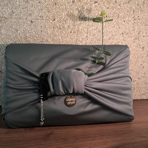 بقشة رمضانية سجادة رمادية