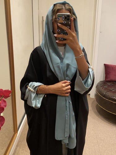 عبايه حرير طبيعي مشجر وردي