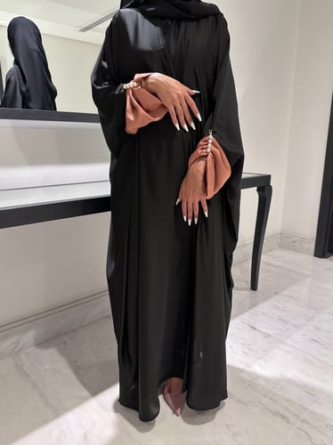 عبايه حرير طبيعي بكم حرير