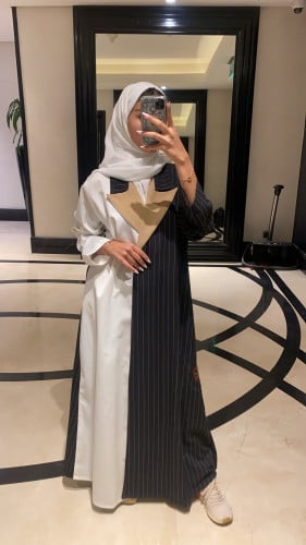 عباية رسميه اسود مخطط وابيض وبيج