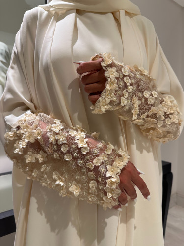 عبايه حرير طبيعي مشجر وردي مع فستان