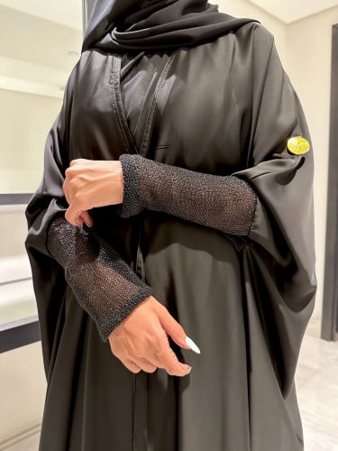 عبايه حرير طبيعي بكم اسود