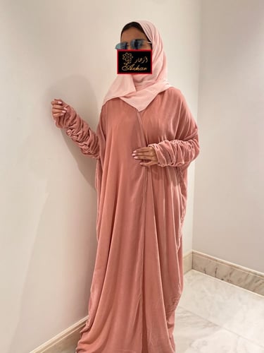 عبايه مخمل بيبي بينك