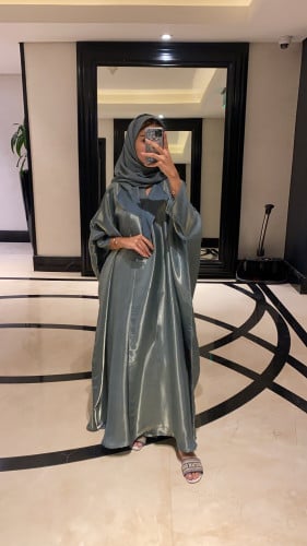 عباية زيتية لماعه