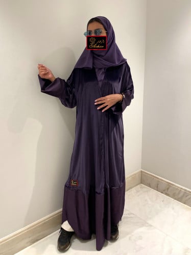 عبايه مخمل وتفته بنفسجي مع فتحه بالكم