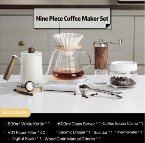 مجموعه v60 متكون من ٨ قطع باللون الابيض