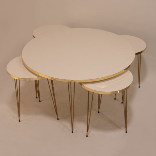 طقم طاولات قهوه 5 قطع سكري وذهبي