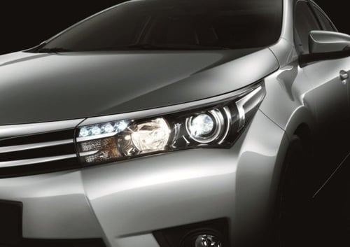 شمعات تويوتا كورولا 2014 - 2016 الفل كامل