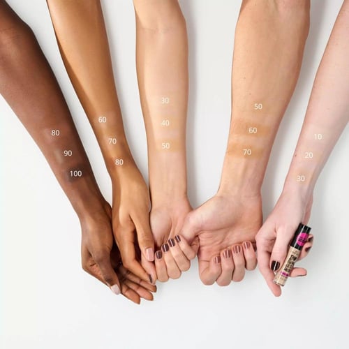 اي لوف فلوليس سكن كونسيلر-ايسنس