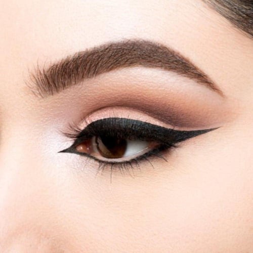 ان واي اكس بروفيشنال ميكب لاينر العيوEIL01 BLACK