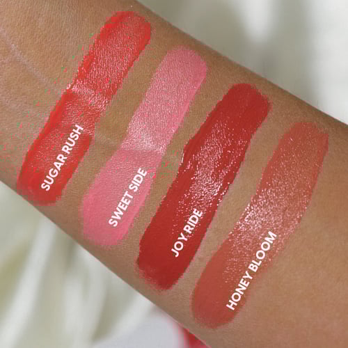 أحمر الخدود السائل المبهج-كارا ديو