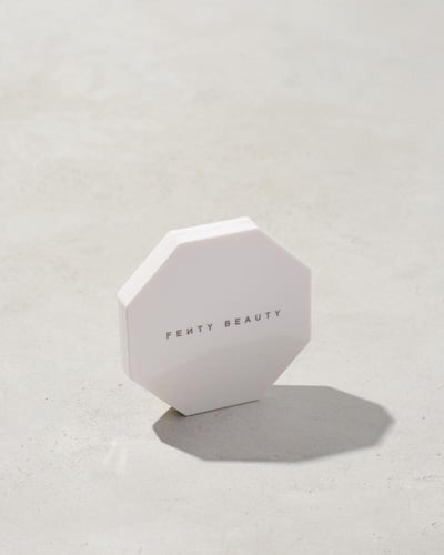 فنتي بيوتي هايلايتر ريهانا كيلوات FENTY BEAUTY BY...