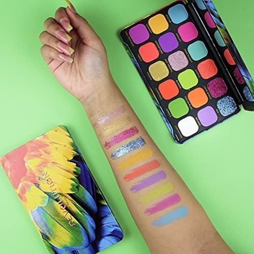 باليت ظلال عيون فور ايفر فلو ليس بيردز اوف باراداي...