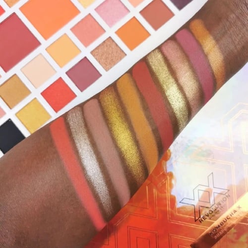 لوحة ظلال العيون أكس كومبوجا من ريفولوشن X KOMBUCH...