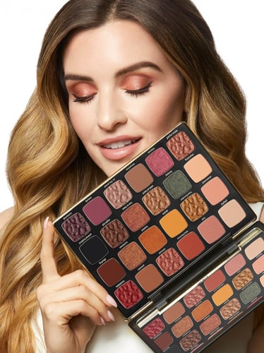 باليت ظلال مانيتر من تارت TARTE MANEATER EYESHADOW...