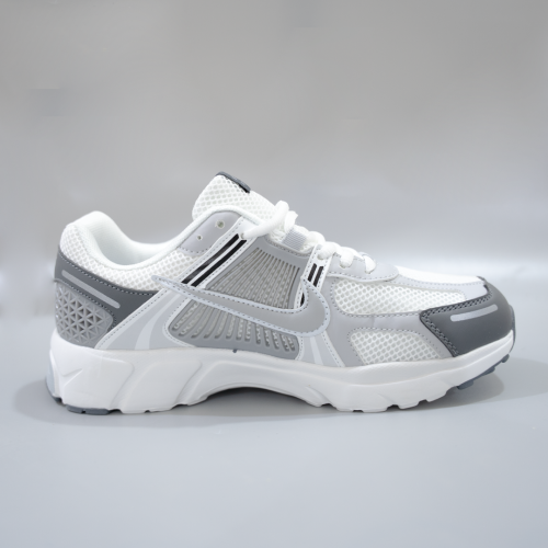 nike vomero grey white