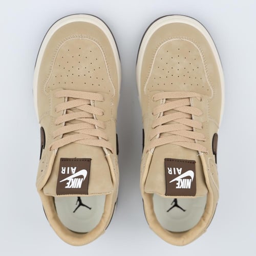 NIKE BEIGE BROWN s