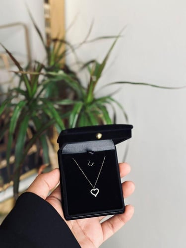 فازه الفراشه عرض تنسيق سلسال ذهب من اختيارك