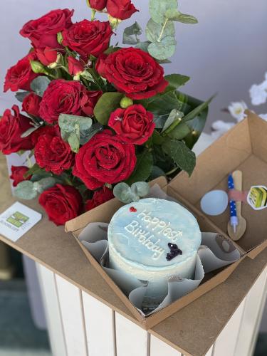 ورد وكيك يوم ميلاد / birthday cake