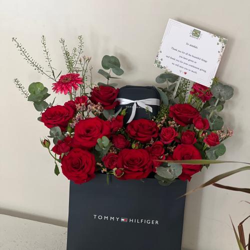 تنسيق كيس تومي مع اسواره تومي