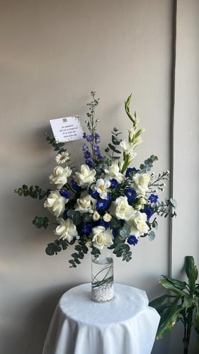 فازه ورد جميله