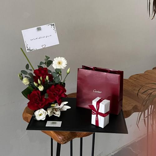 تنسيق عطر الشعر كارتير