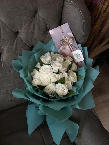 باقة ورد مع مساج استرخائي نسائي في حياه بارك افخم...