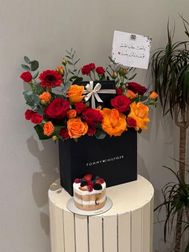 تنسيق محفظة تومي مع كيكه جاناش