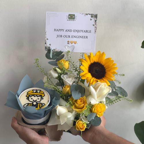 كوب كيك مع ورد / cup cake with flowers